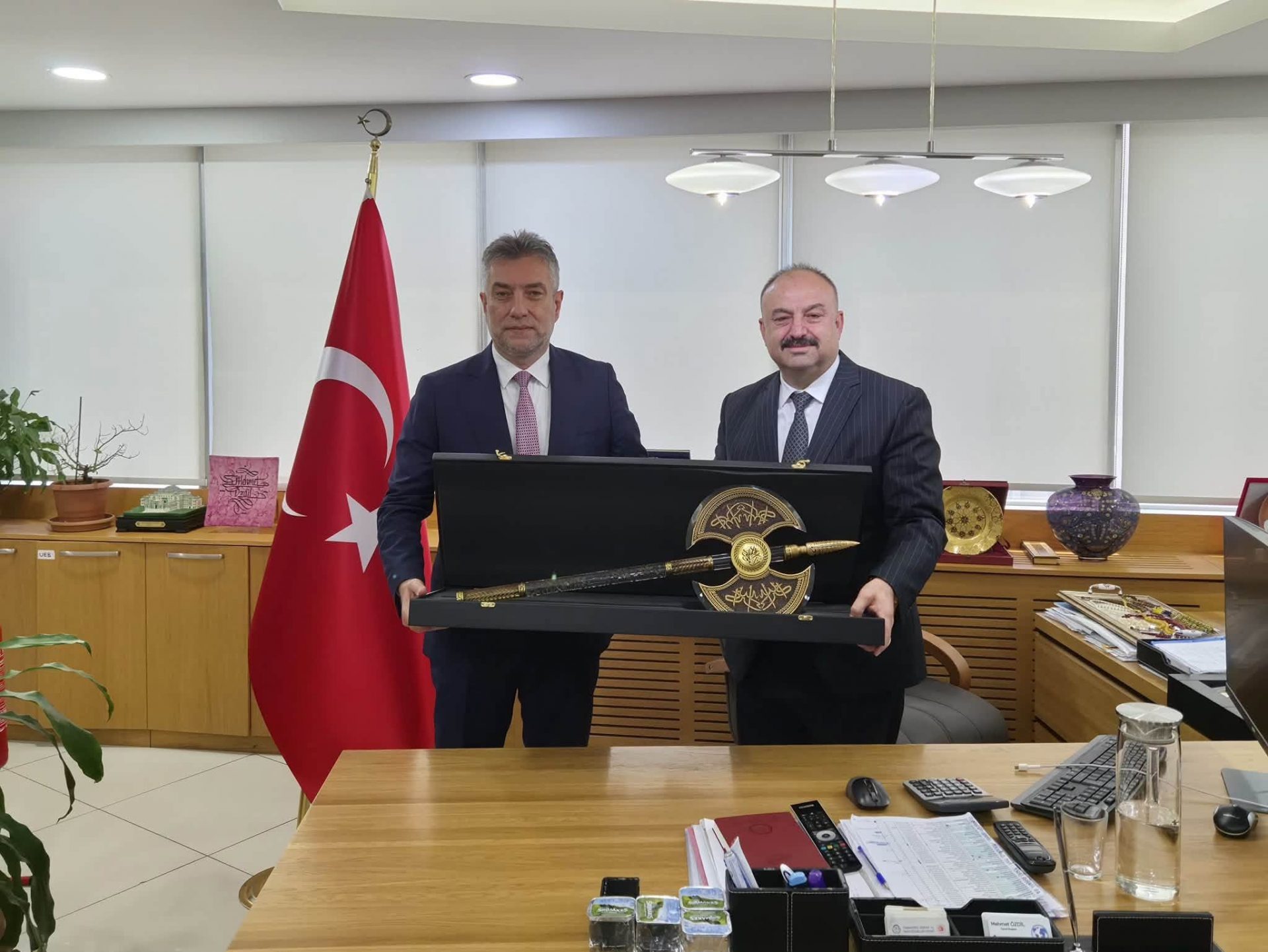 İçişleri Bakanlığı Müşaviri İlhan Ocaklı’dan UEB Genel Merkezine Ziyaret